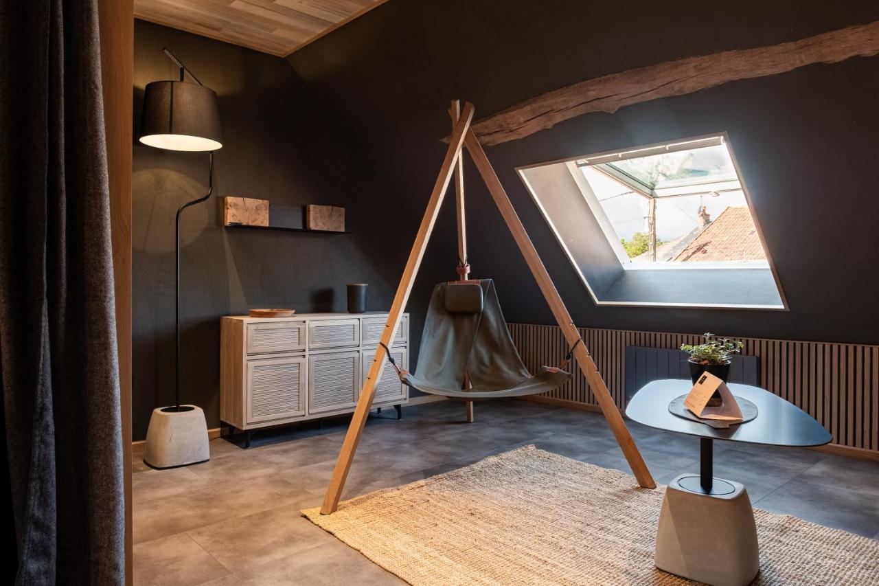 Le Studio Des Pres Verts Suite Design Avec Jacuzzi Privatif Jouey ภายนอก รูปภาพ