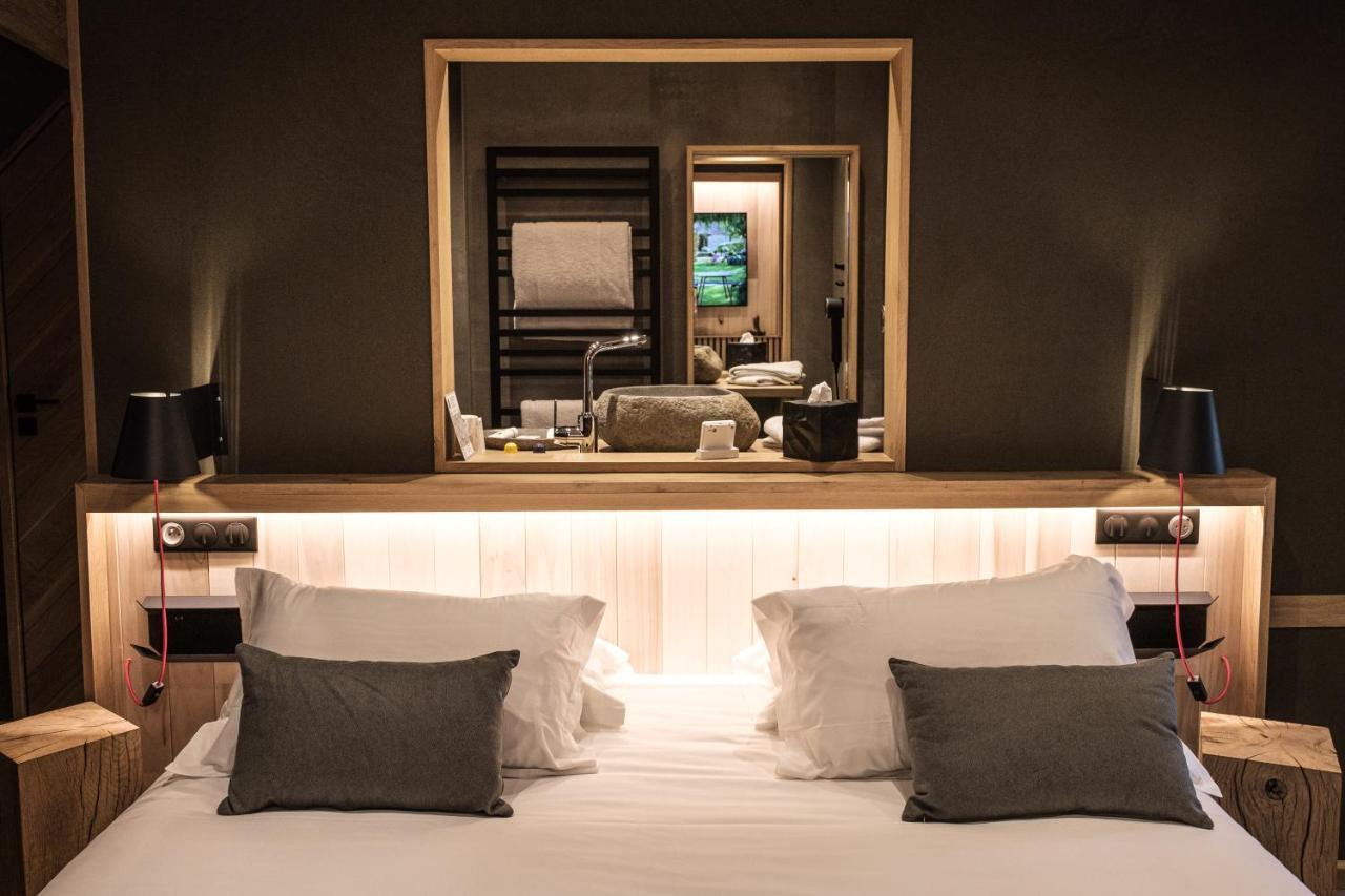 Le Studio Des Pres Verts Suite Design Avec Jacuzzi Privatif Jouey ภายนอก รูปภาพ